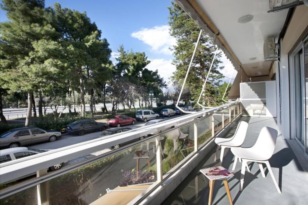 Palaio Faliro, A Bright And Spacious Apartment Афины Экстерьер фото